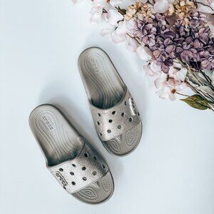 (NWOT) Crocs Women's SIlver Slides